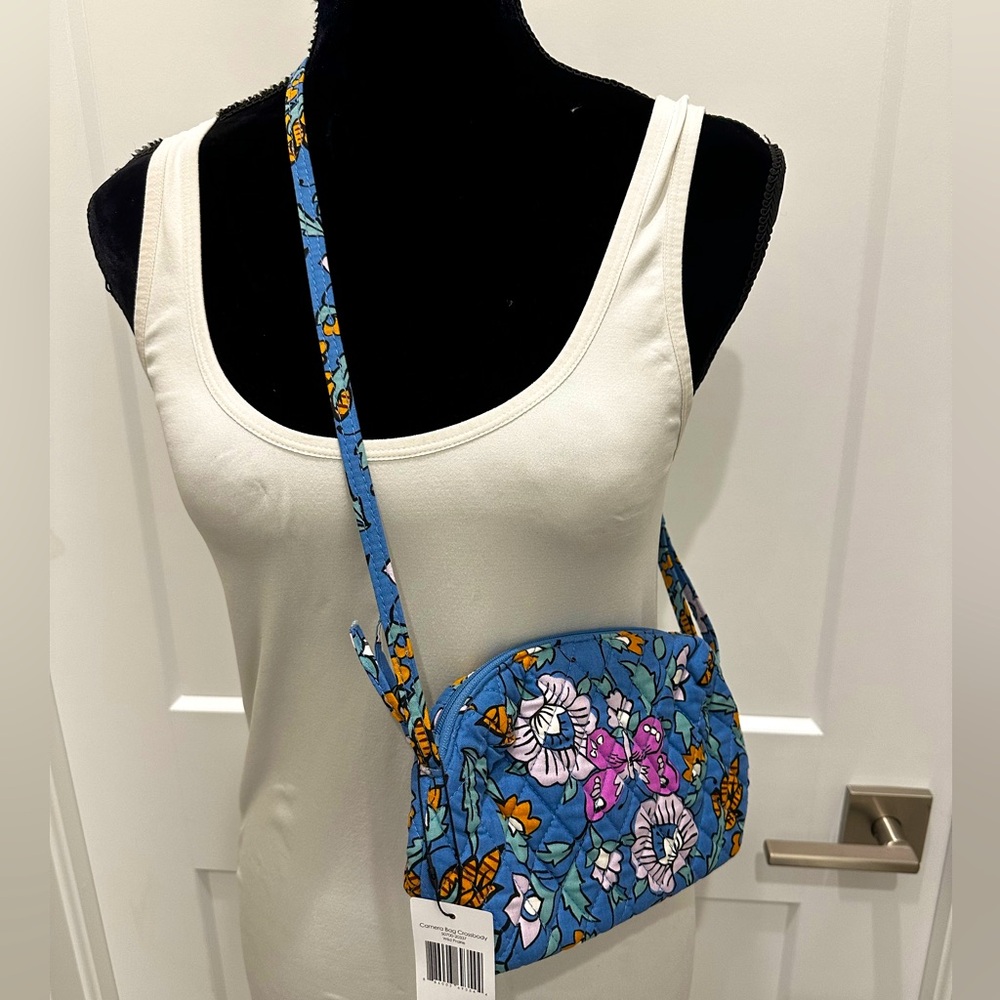 Vera Bradley Camera Bag Crossbody NWT ❤️‍🔥FIRM PRICE❤️‍🔥